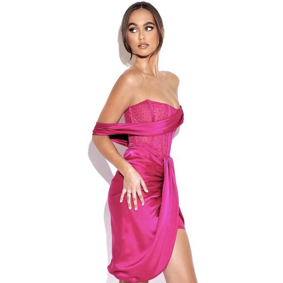 Miss Circle Dresses & Skirts - Miss Circle pink corset crystal Darlene off shoulder dress size Medium NWT $169